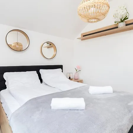 Poludniowa Przystan Debki By Noclegi Renters Eksteriør bilde